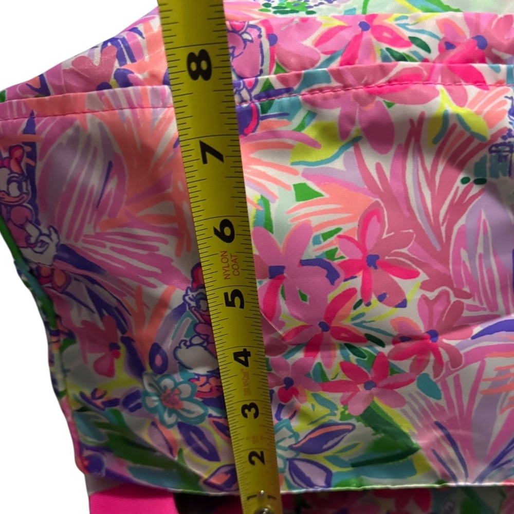 Disney Dreams Lilly Pulitzer Bag Perfect personal item to use for your vacation - Picture 14 of 14